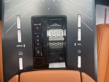 Photo 33 DS DS 8 Gén. I Ph1 Etoile 5