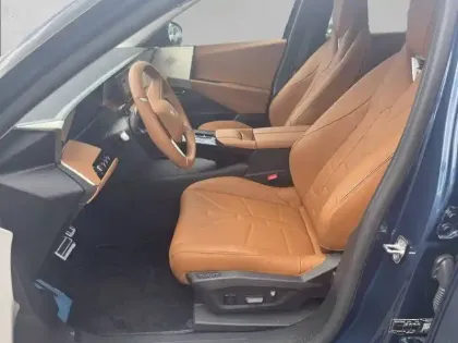 Photo 50 DS DS 8 DS N°8 350 ch AWD Long Range