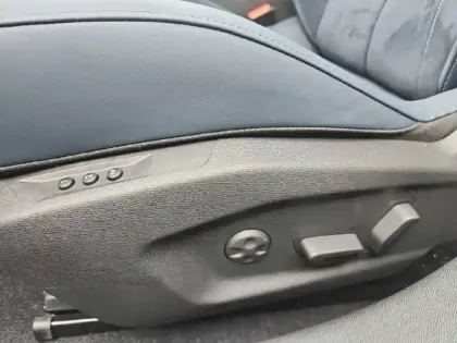 Photo 48 DS DS 4 N°4 Hybride 145 e-DCT6