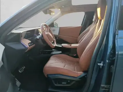 Photo 10 DS DS 8 DS N°8 350 ch AWD Long Range