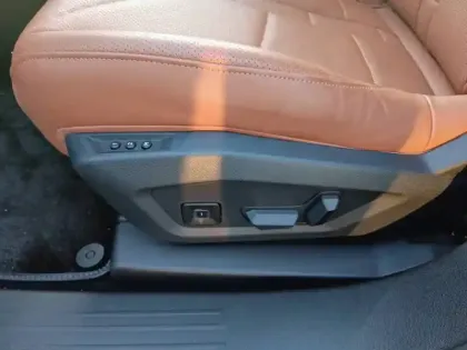 Photo 26 DS DS 8 DS N°8 350 ch AWD Long Range