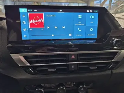 Photo 19 Citroën C4 e- 136 ch Automatique