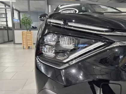 Photo 15 Citroën C4 e- 136 ch Automatique