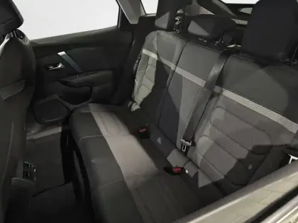 Photo 11 Citroën C4 e- 136 ch Automatique