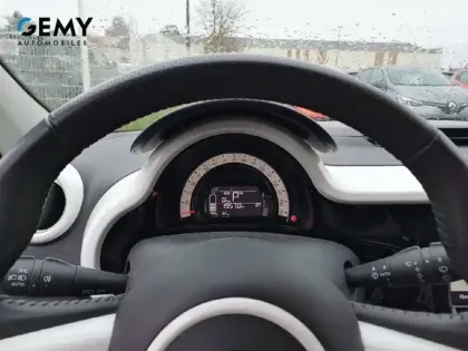 Photo 13 Renault Twingo  III E-Tech