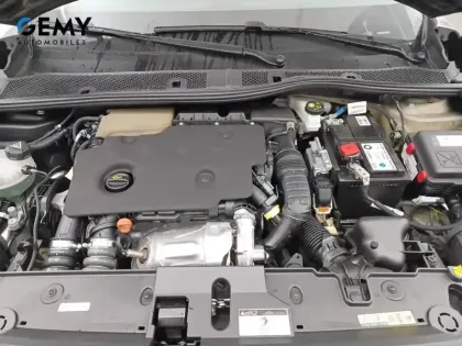 Photo 53 Peugeot 208  BlueHDi 100 S&S BVM6