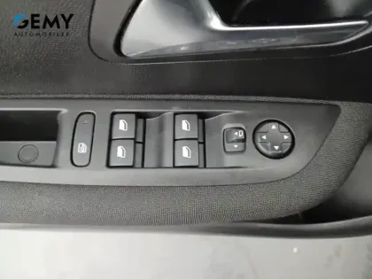 Photo 28 Peugeot 208 Gén. II Ph1 NG Active Pack 5