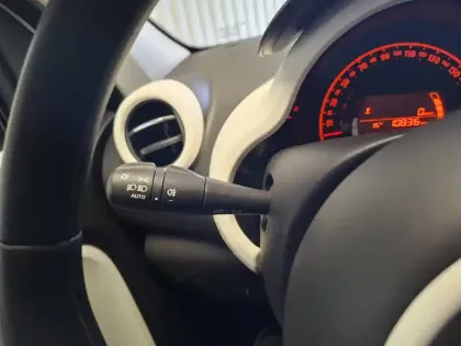 Photo 28 Renault Twingo  III SCe 65