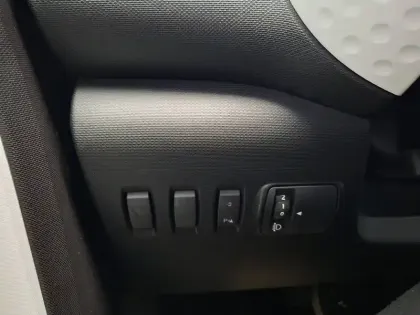 Photo 31 Renault Twingo  III SCe 65