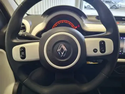 Photo 25 Renault Twingo  III SCe 65