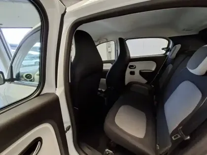 Photo 17 Renault Twingo  III SCe 65