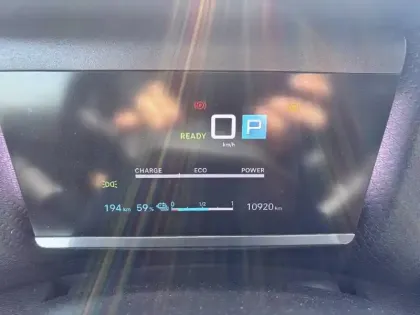 Photo 9 Citroën C4 e- 136 ch Automatique