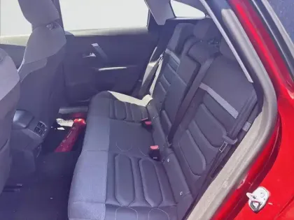 Photo 11 Citroën C4 e- 136 ch Automatique