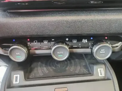 Photo 19 Citroën C4 e- 156 ch autonomie étendue