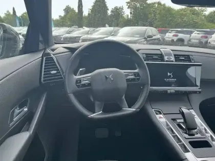 Photo 8 DS DS 7  Hybride Rechargeable E-Tense 225 EAT8