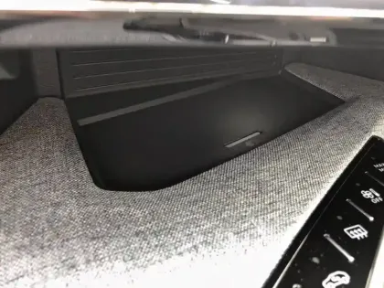 Photo 17 Peugeot 5008  Hybrid 145 e-DCS6