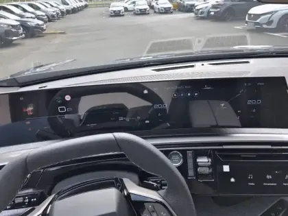 Photo 30 Peugeot 5008  Hybrid 145 e-DCS6