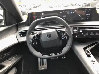 Photo 8 Peugeot 5008  Hybrid 145 e-DCS6