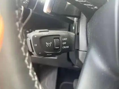 Photo 19 DS DS 7  Hybride Rechargeable E-Tense 225 EAT8