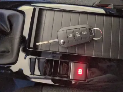 Photo 19 Citroën C4  PureTech 100 BVM6