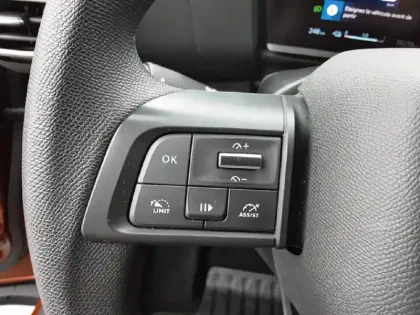 Photo 17 Citroën C4 e- 136 ch Automatique