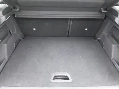 Photo 5 Citroën C4 e- 136 ch Automatique