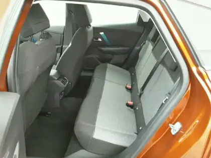 Photo 11 Citroën C4 e- 136 ch Automatique