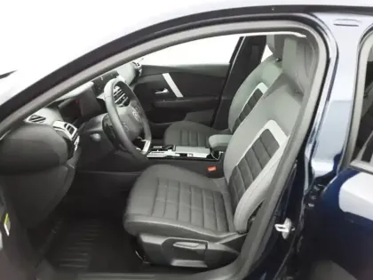 Photo 54 Citroën C4  Hybride 136 e-DCS6