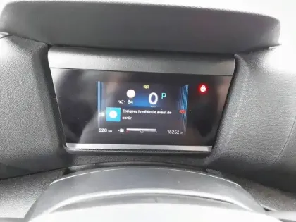 Photo 53 Citroën C4  Hybride 136 e-DCS6