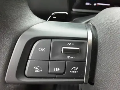 Photo 62 Citroën C4  Hybride 136 e-DCS6