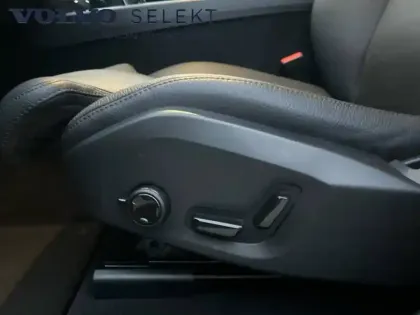 Photo 24 Volvo Xc60  T6 AWD Hybride rechargeable 253 ch+145 ch Geartronic 8