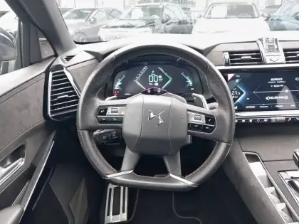 Photo 8 DS Ds 7 DS7 Crossback Hybride E-Tense 225 EAT8