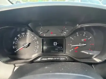 Photo 9 Citroën C3 Aircross  PureTech 110 S&S BVM6