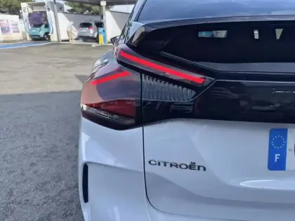 Photo 16 Citroën C4  PureTech 130 EAT8