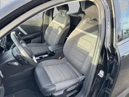 Photo 10 Citroën C4  PureTech 130 S&S EAT8