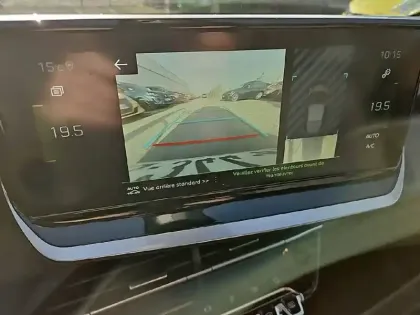 Photo 17 Peugeot 208  PureTech 100 S&S BVM6