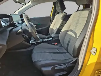 Photo 31 Peugeot 208  PureTech 100 S&S BVM6