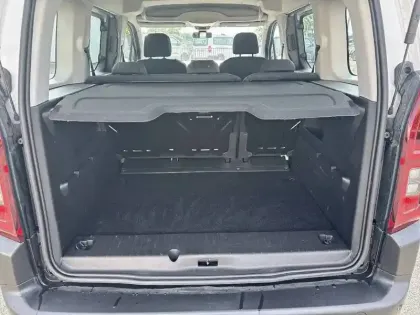 Photo 25 Citroën Berlingo e- Taille M 136 ch 100 kWh Automatique