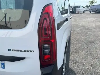 Photo 16 Citroën Berlingo e- Taille M 136 ch 100 kWh Automatique