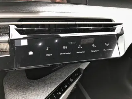 Photo 37 Peugeot 3008  Hybrid 145 e-DCS6