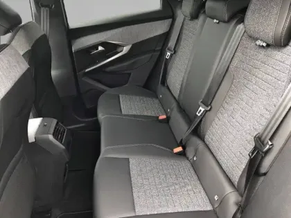 Photo 11 Peugeot 3008  Hybrid 145 e-DCS6