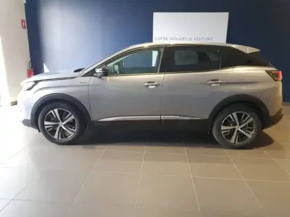 Photo 18 Peugeot 3008  Hybrid 225 e-EAT8