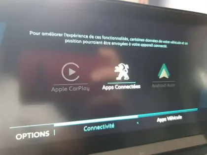 Photo 24 Peugeot 3008  Hybrid 225 e-EAT8