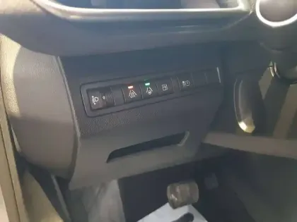 Photo 19 Peugeot 3008  Hybrid 225 e-EAT8