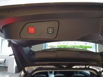 Photo 29 Peugeot 3008  Hybrid 225 e-EAT8