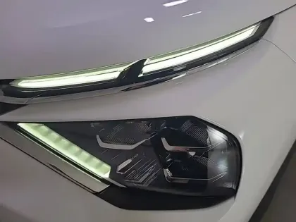 Photo 18 Citroën C4 Gén. III Ph1 NG BUSINESS 5