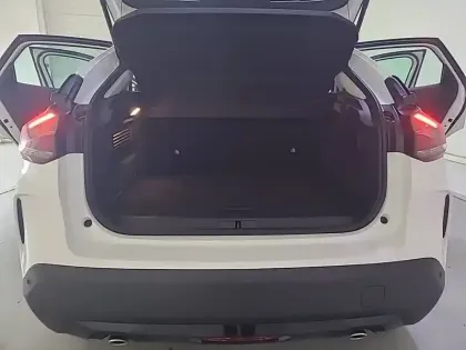 Photo 8 Citroën C4 Gén. III Ph1 NG BUSINESS 5