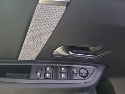 Photo 31 Citroën C4 Gén. III Ph1 NG BUSINESS 5