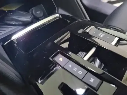 Photo 16 Citroën C4 Gén. III Ph1 NG BUSINESS 5