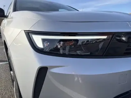 Photo 15 Opel Astra  1.2 Turbo 110 ch BVM6